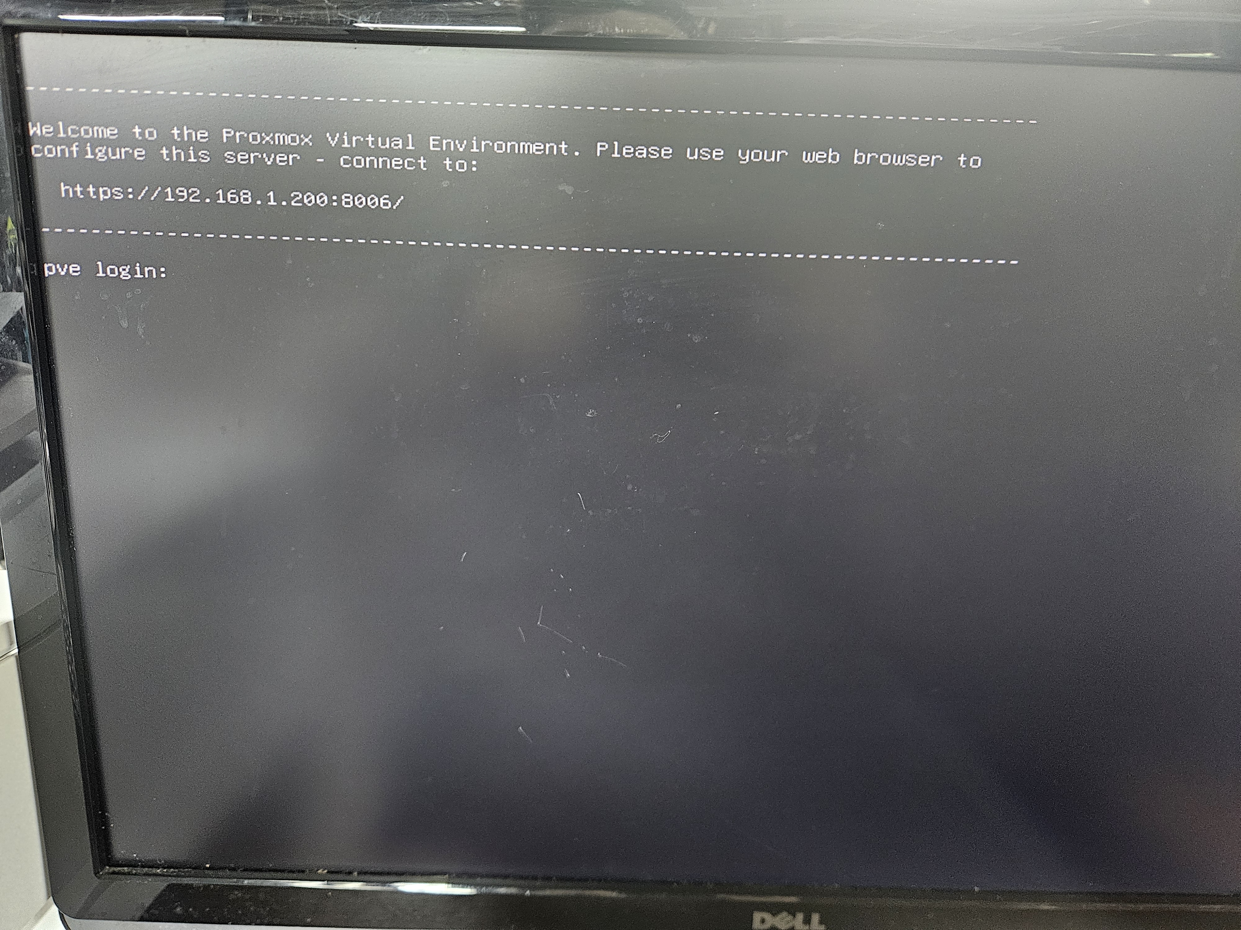 Proxmox installation complete screen